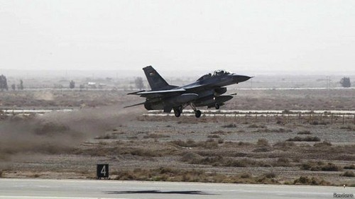 Des avions des Emirats participent à de nouveaux  raids anti-EI - ảnh 1