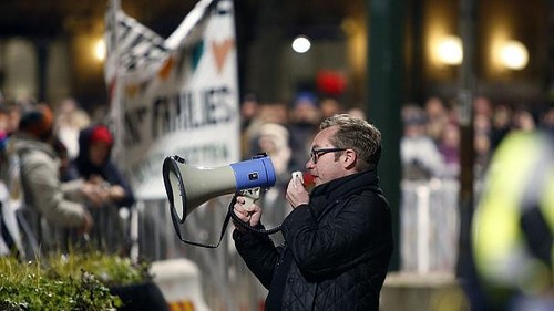 Suède : les anti-racistes encerclent les Pegida à Malmö - ảnh 1