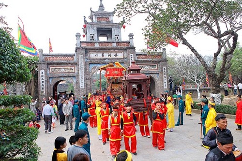 Ouvertures de grandes fêtes printanières à Hanoi - ảnh 3