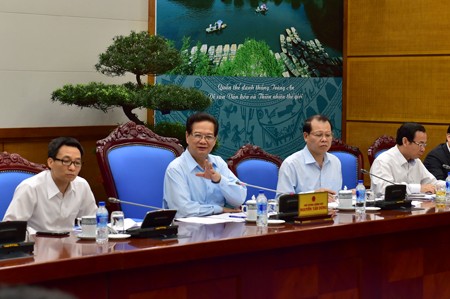 Le PM Nguyen Tan Dung travaille avec le ministère des Finances - ảnh 1