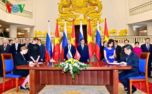 Vietnam-Russie: signature d’importants documents de coopération sanitaire - ảnh 1