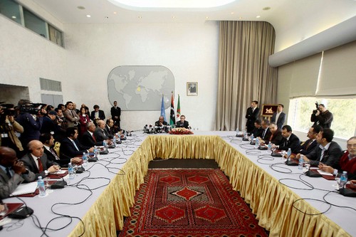 Libye: les Etats-Unis et 5 pays européens appellent à un cessez-le-feu sans condition - ảnh 1