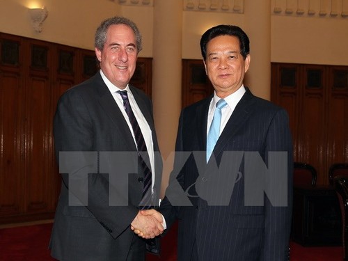 Nguyen Tan Dung reçoit Michael Froman, représentant américain au Commerce - ảnh 1