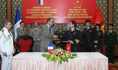  5ème session du comité mixte Vietnam-France de coopération défensive - ảnh 1