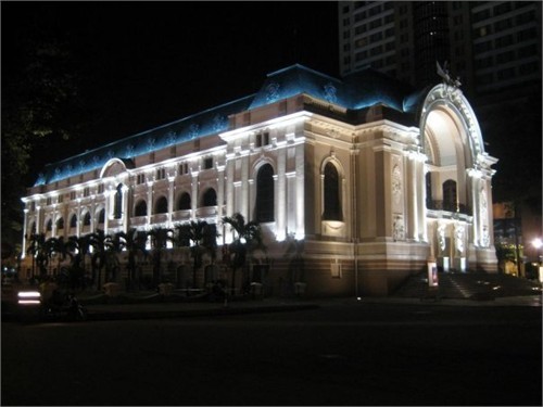 Théâtre municipal de Ho Chi Minh-ville - emblème de la ville  - ảnh 2