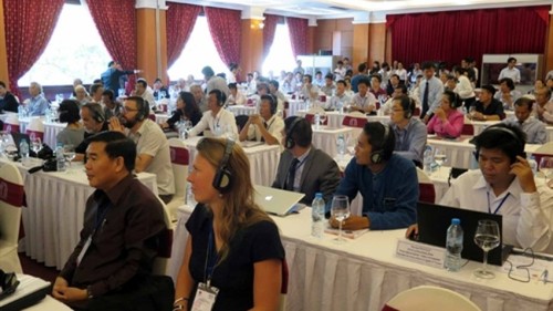 Conférence sur le développement durable de l’AIMF à Hue - ảnh 1