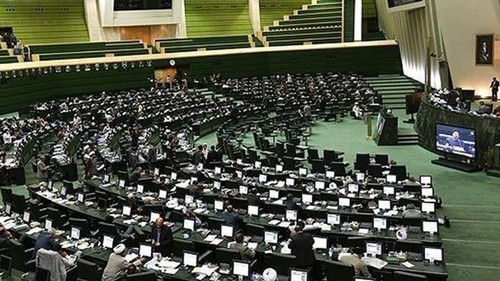 Iran: adoption définitive d'une loi controversée sur le nucléaire - ảnh 1