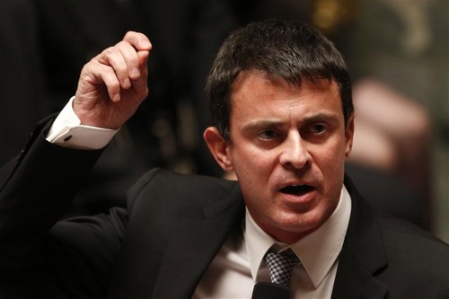 Manuel Valls : «La BCE ne peut pas couper les vivres aux Grecs» - ảnh 1