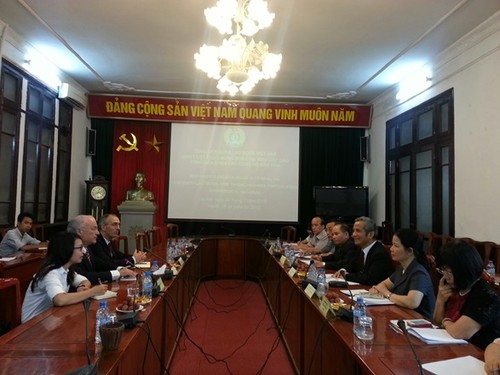 Intensifier la coopération syndicale Vietnam-Portugal - ảnh 1