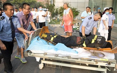 Chine: le bilan des explosions à Tianjin s'alourdit  - ảnh 2