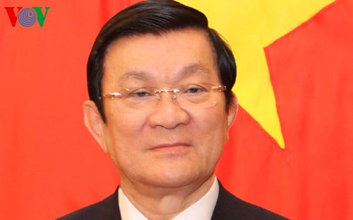 Le président Truong Tan Sang rencontre les généraux de police - ảnh 1