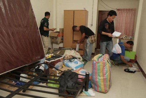 Attentats de Bangkok : la police recherche deux nouveaux suspects - ảnh 1