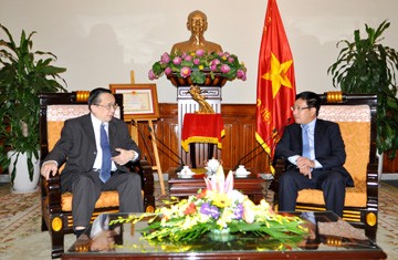 Les hauts officiels vietnamiens et philippins se sont réunis à Hanoï - ảnh 1