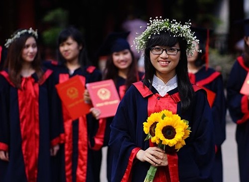 Đào Hải Hà, lauréate du concours d’entrée à l’université des langues de Hanoï  - ảnh 2