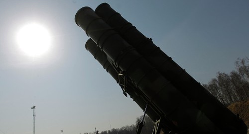 La Russie a déployé ses missiles antiaériens S-400 en Syrie - ảnh 1