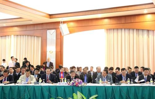 10ème Conférence du Triangle de développement Cambodge-Laos-Vietnam  - ảnh 1