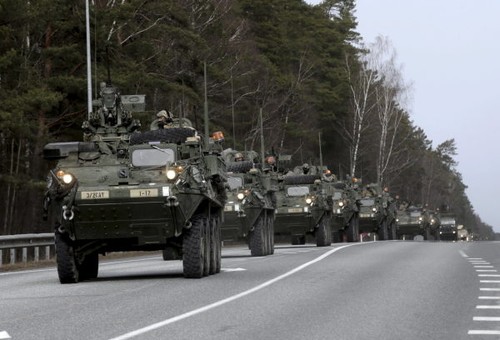Kiev autorise la participation des soldats étrangers aux manoeuvres militaires  - ảnh 1