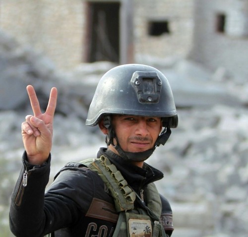 Importante victoire des forces irakiennes contre l'EI à Ramadi - ảnh 1