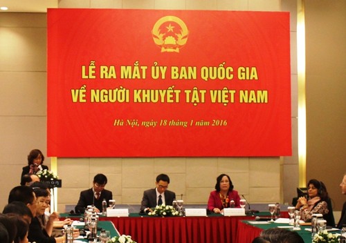 Naissance du comité national chargé des handicapés du Vietnam - ảnh 1
