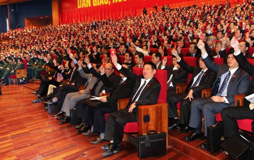 Le peuple vietnamien salue l’élection du CC du PCV - ảnh 1