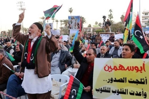Des Libyens célèbrent les cinq ans de la révolution - ảnh 1