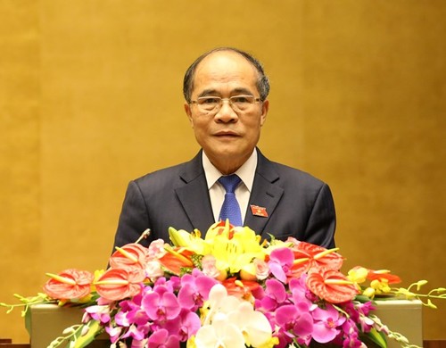 AN: les dirigeants vietnamiens présentent leur rapport de fin de mandat - ảnh 1