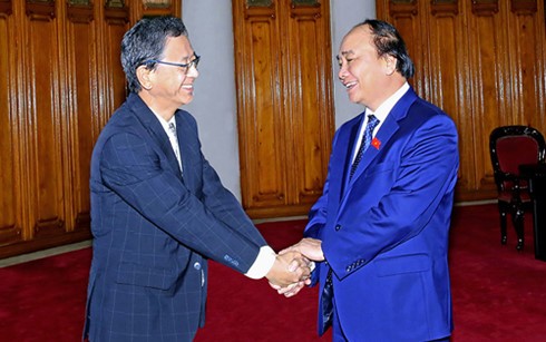 L’ambassadeur du Japon au Vietnam félicite le PM Nguyen Xuan Phuc  - ảnh 1