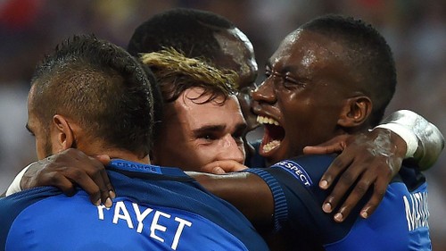 La France s'offre l'Allemagne (2-0) et va en finale ! - ảnh 1