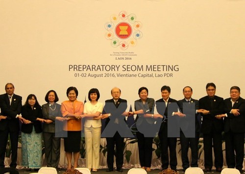 Les hauts officiels de l’économie de l’ASEAN abordent 8 priorités économiques - ảnh 1