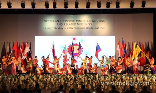 4ème conférence des ministres de l’Economie de l’Asie de l’Est - ảnh 1