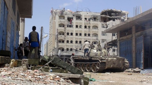 Yémen : Nouveaux raids de la coalition arabe - ảnh 1