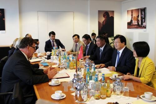 Trinh Dinh Dung en Allemagne pour dynamiser le partenariat bilatéral - ảnh 1