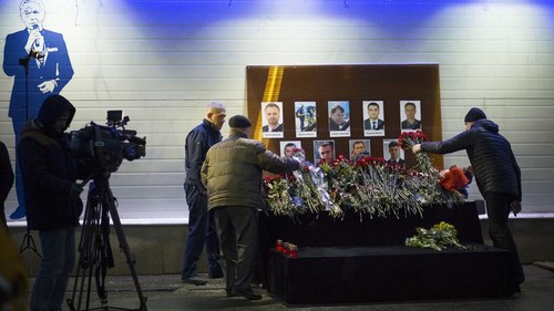 Jour de deuil en Russie au lendemain du crash en mer Noire - ảnh 1