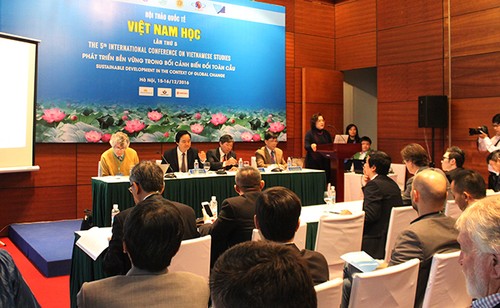 Le Vietnam dans le coeur des amis internationaux - ảnh 2