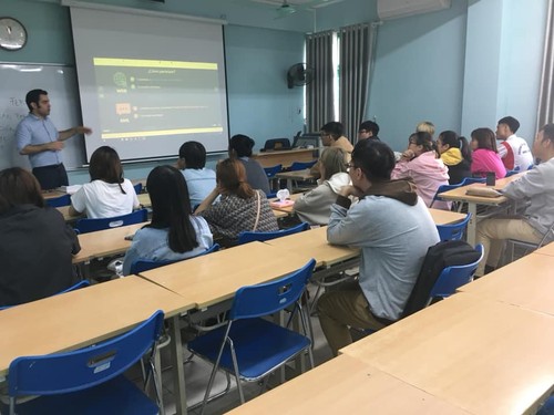 L’enseignement de l’arabe et de l’espagnol au Vietnam - ảnh 2