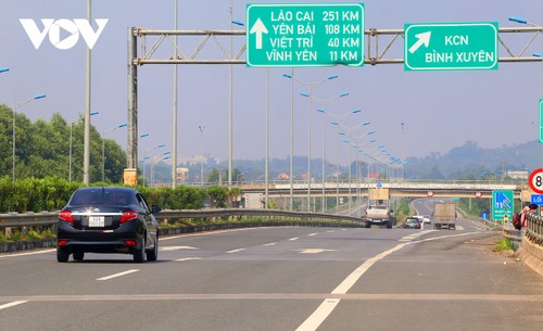“Y a-t-il des limitations de vitesse sur les routes au Vietnam?” - ảnh 1