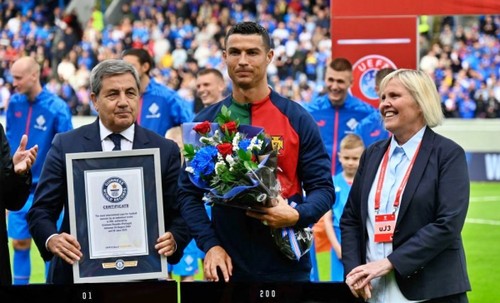 Ronaldo becomes first man to play 200 international matches - ảnh 1