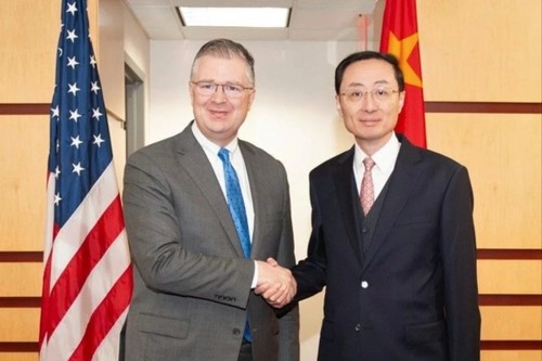 Senior US, China diplomats meet in Washington - ảnh 1