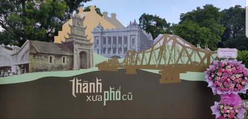Exhibition highlights history, culture, land, people of Thang Long-Hanoi opens - ảnh 2