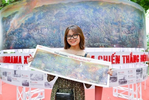 Nhan Dan Newspaper offers readers Dien Bien Phu Campaign paintings - ảnh 1