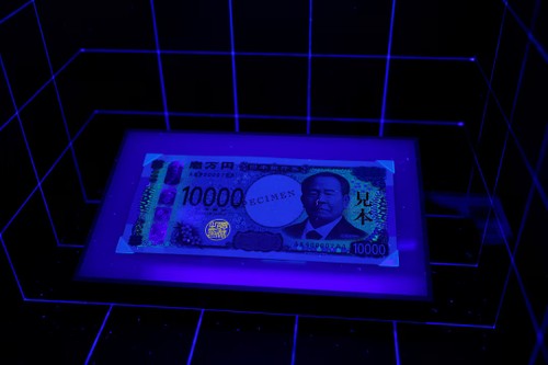 Japan launches new banknotes - ảnh 1