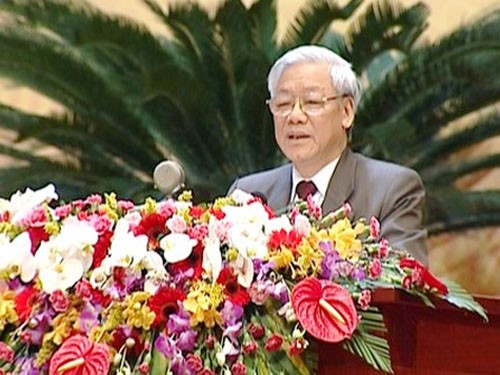 Mengembangkan peranan kader pimpinan  dalam melaksanakan Resolusi Sidang Pleno ke-4 Komite Sentral Partai Komunis Vietnam angkatan ke-11. - ảnh 2