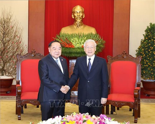 Sekjen, Presiden Nguyen Phu Trong menerima Deputi PM, Menhan Thailand, Prawit Wongsuwan - ảnh 1