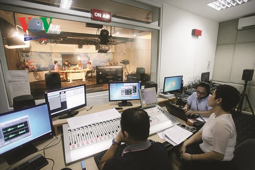 Kanal VOV Lalu Lintas, 10 tahun bersinar cerah dari satu brand radio - ảnh 1