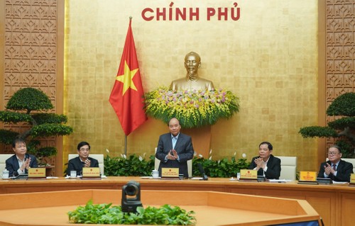 PM Nguyen Xuan Phuc memimpin konferensi untuk mengusahakan solusi terhadap industri pengolahan hasil pertanian - ảnh 1