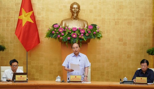 PM Nguyen Xuan Phuc: Tidak membiarkan wabah merebak dan meluas di Kota Da Nang dan daerah-daerah lain - ảnh 1