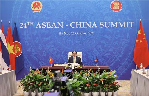 ASEAN-Tiongkok Perkokoh Kepercayaan Strategis, Tegakkan Lingkungan yang Bersahabat, Stabil, dan Bersama Berkembang - ảnh 1