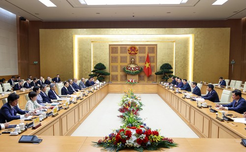PM Pham Minh Chinh Menginginkan Investor Jepang untuk Menggecarkan Investasi di Vietnam - ảnh 1