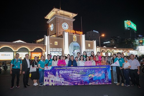 Tur Malam Pertama dari Kota Ho Chi Minh  - ảnh 1
