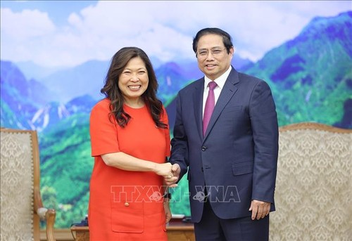 PM Pham Minh Chinh Terima Menteri Pembangunan Ekonomi dan Perdagangan Internasional Kanada serta Duta Besar Thailand - ảnh 1
